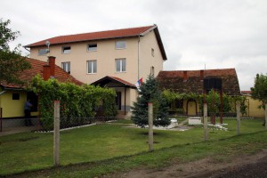 Ministar Selaković u poseti ekonomiji Okružnog zatvora