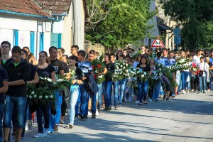 Subotica plače za Tijanom: Hiljade ljudi ispratilo Tijanu na poslednji počinak!