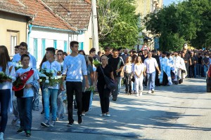 Subotica plače za Tijanom: Hiljade ljudi ispratilo Tijanu na poslednji počinak!