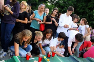 Simbolično paljenje sveća za Tijanu