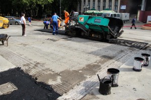Radovi na obnovi usporivača saobraćaja kod zgrade "Jadran"