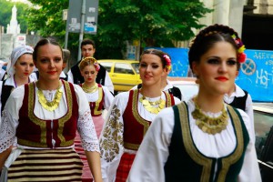 Zavičajni dani (drugi dan - nastup kulturno-umetničkih društava, zatvaranje festivala i narodno veselje)