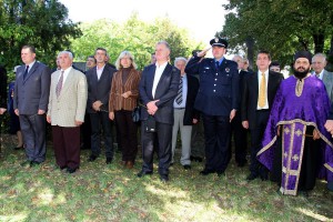 Polaganje venaca na Spomen kompleksu palim Crvenoarmejcima