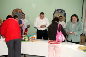 Dodela paketa hrane i sredstava za higijenu građanima u stanju socijalne potrebe