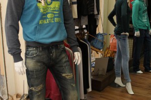 Akcija u butiku Woodo