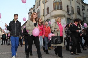 Šetnja povodom obeležavanja meseca borbe protiv raka dojke