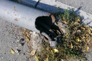 Nezgoda na Segedinskom putu - srušen stub javne rasvete