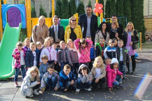 Svečano otvaranje novog igrališta donacijom fondacije Divac (vrtić "Lastavica")