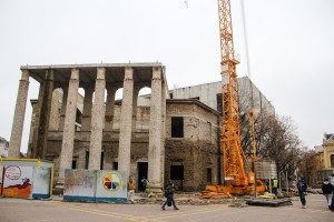 Zamena zaštitne ograde na gradilištu Narodnog pozorišta