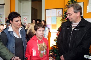 Novogodišnji paketići deci u Školskom centru sa domom učenika "Dositej Obradović"