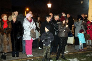 Badnji dan - povorka iz crkve do Gradskog trga