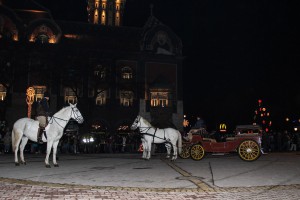 Badnji dan - paljenje badnjaka, kulturno-umetnički program u susret Božiću i narodno veselje