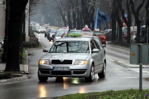 Protestna vožnja taksista