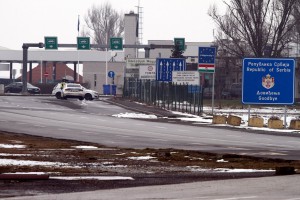 Direktori srpske i mađarske policije na graničnom prelazu Kelebija