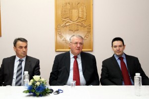 Tribina i promocija knjige predsednika SRS Vojislava Šešelja