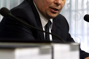 Ugovor o izgradnji glavnog magistralnog vodovoda poveza Istok-Zapad i magistralnog vodovoda u Lošinskoj ulici