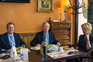 Američki ambasador u poseti Sinagogi