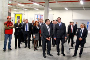 Premijer Aleksandar Vučić u poseti fabrici "Swarovski"