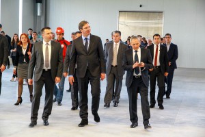Premijer Aleksandar Vučić u poseti fabrici "Swarovski"