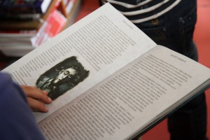 Noć muzeja 2015 - interaktivna izložba posvećena istorijatu Biblioteke, koncert evergrin muzike, izložba lampi i skulptura,