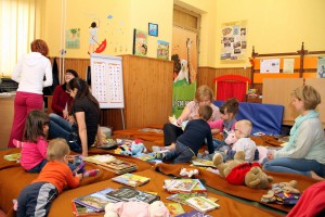 Noć muzeja 2015 - interaktivna izložba posvećena istorijatu Biblioteke, koncert evergrin muzike, izložba lampi i skulptura,