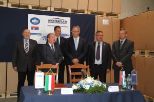 Potpisivanje Ugovora između Republike i preduzeća Masterplast YU o podsticanju ulaganja
