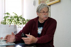 Ljubivoje Ršumović u posetio OŠ "Sonja Marinković"