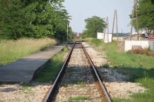 OPREZ! Pružni prelaz kod Javnih skladišta (branici nisu u funkciji)