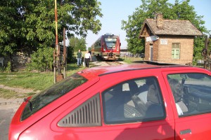 OPREZ! Pružni prelaz kod Javnih skladišta (branici nisu u funkciji)