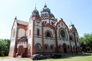 Obilazak završenih radova na rekonstrukciji i obnovi južne fasade Sinagoge