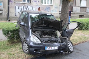 Saobraćajna nezgoda preko puta zgrade Suda