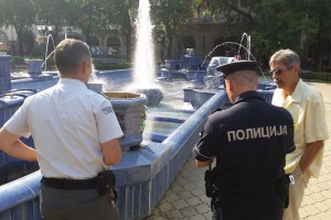 Obilazak oštećene fontane