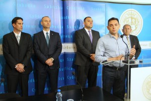 Obraćanje medijima povodom mogućnosti uvođenja vanredne situacije na teritoriji Subotice i Kanjiže