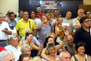 Izborni štab SNS nakon završetka izbora za mesne zajednice