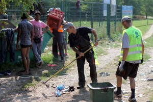 Obilazak migranata u staroj ciglani