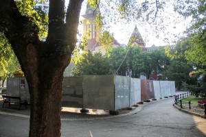 Pripremni radovi za premeštanje spomenika Svetog Trojstva