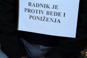 Protest radnika "Agroseme-Panonija" (protest je nastavljen i tokom noći)