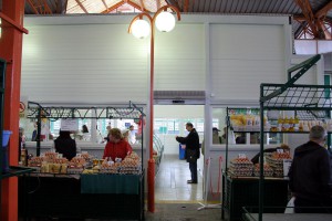 Otvorena mlečna hala na pijaci "Zelenac" (Prozivka)