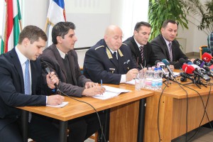 Konferencija za medije povodom razbijanja međunarodne grupe kradljivaca automobila