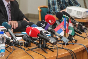 Konferencija za medije povodom razbijanja međunarodne grupe kradljivaca automobila