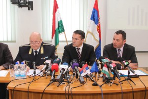 Konferencija za medije povodom razbijanja međunarodne grupe kradljivaca automobila