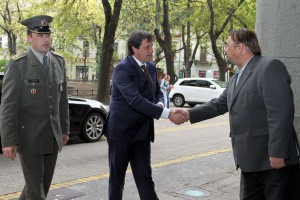 Potpisivanje ugovora o primopredaji kasarne "Kosta Nađ"