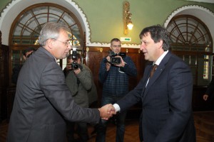 Potpisivanje ugovora o primopredaji kasarne "Kosta Nađ"