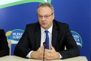 Ministar Sertić na otvaranju nove proizvodne linija u Mlekari Subotica