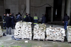 Uviđaj povodom pronalaska beživotnog tela u podrumu Narodnog pozorišta u izgradnji