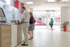 Samouslužna zona ProCredit banke u Subotici