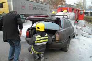 Požar na automobilu u centru grada
