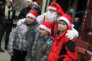 Tradicionalna trka Deda mrazova na Paliću