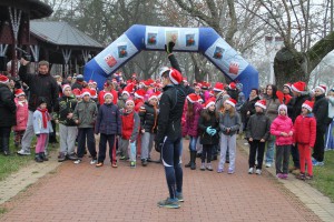 Tradicionalna trka Deda mrazova na Paliću