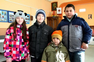 Dodeljeno 100 novogodišnjih paketića deci iz socijalno ugroženih porodica